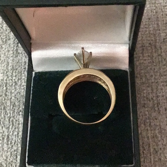 CUBIC ZIRCONIA RING - Picture 4 of 8